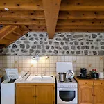 Ancien Presbytere Avec 3 Au Pied D'une Forteresse Medievale - Fr-1-582-113 Nyaraló *